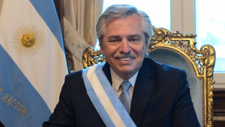 Fernández fue intervenido por hernia de disco y volvió a Quinta de Olivos