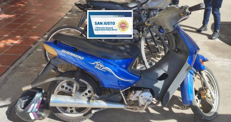 MOTOCICLETA CON PEDIDO DE SECUESTRO