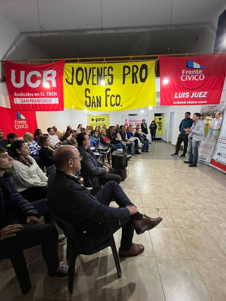 Tras el apoyo expreso de Luciano Stoppani, a la candidatura a intendente de Marco Puricelli, ambos equipos de trabajo se reunieron en la noche del martes en la sede de Juntos por el Cambio.