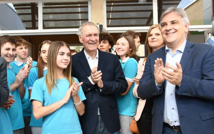Para Martín Llaryora las escuelas ProA “ponen el progreso en las manos de los jóvenes”