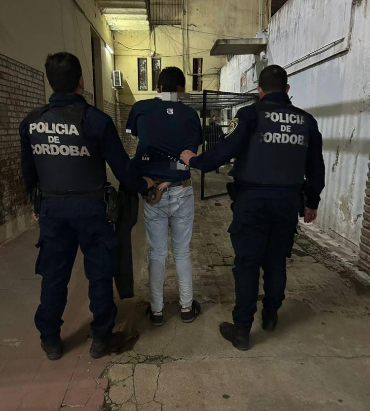 APREHENSIÓN DE MASCULINO CON PEDIDO DE DETENCIÓN