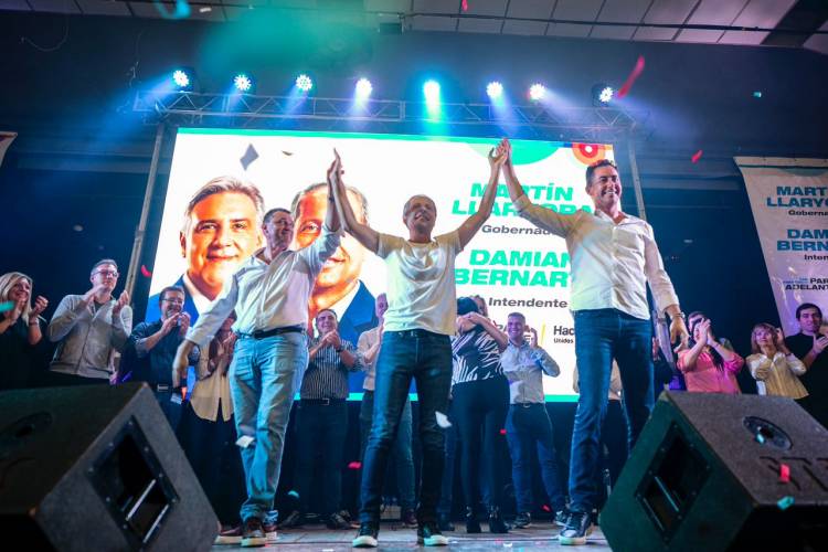 Manuel Calvo acompañó a Damián Bernarte en el lanzamiento de su candidatura a intendente