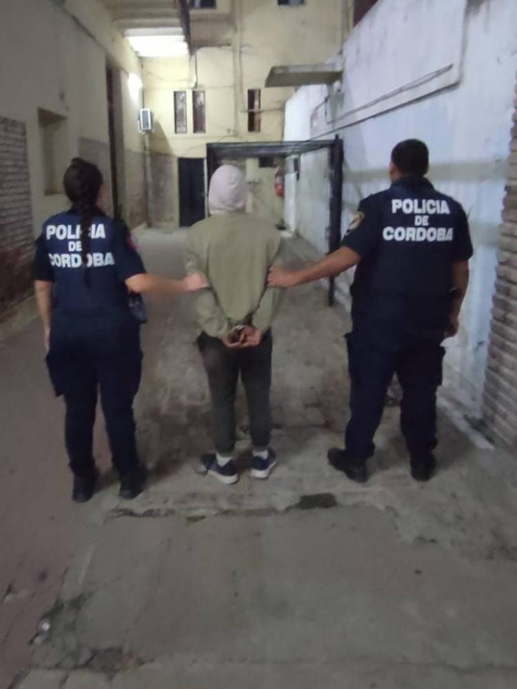  APREHENSIÓN EN FLAGRANCIA DE MASCULINO POR ROBO Y VIOLACION DE DOMICILIO  