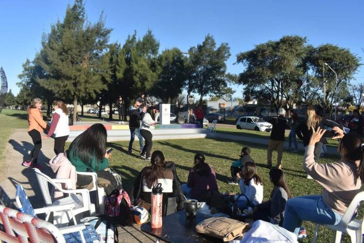 Feria de Artesanos y Emprendedores