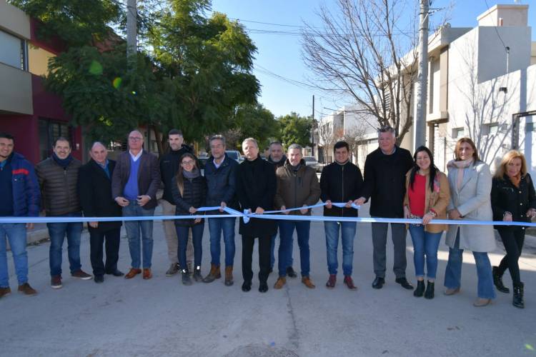Quedó inaugurada la segunda etapa de la obra de pavimentación en barrio Independencia