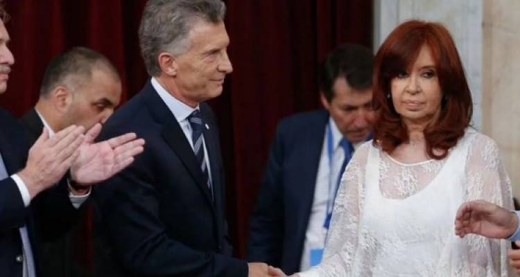 CFK cruzó a Macri por la deuda del FMI: "Lo trajiste vos papi... Hacete cargo"