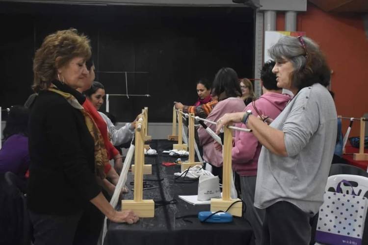 Comenzó el taller municipal  de macramé 
