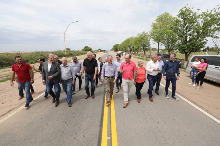 Schiaretti inauguró la ruta que une Luque con Capilla del Carmen
