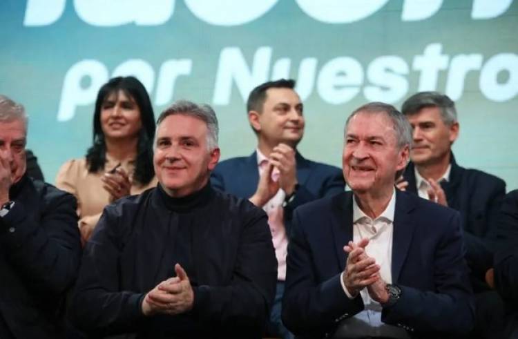 Llaryora expresó su respaldo al gobierno de Milei: "No tenemos que poner piedras ni palos en la rueda"