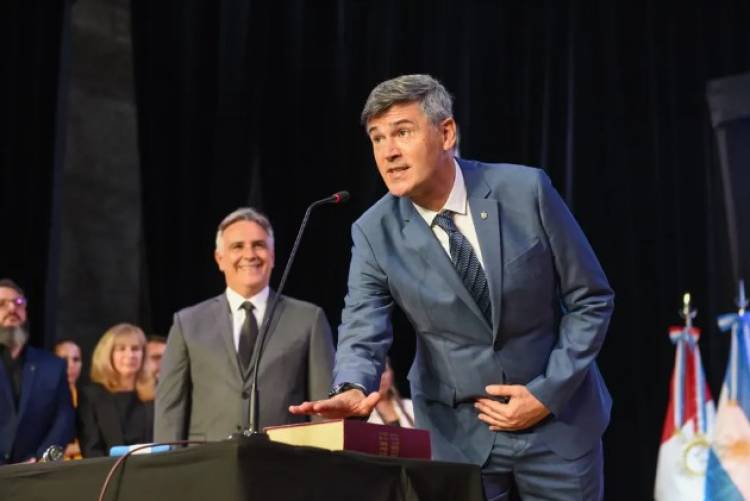 Passerini revisará el índice de ajuste de los salarios públicos y el SUOEM salió al cruce