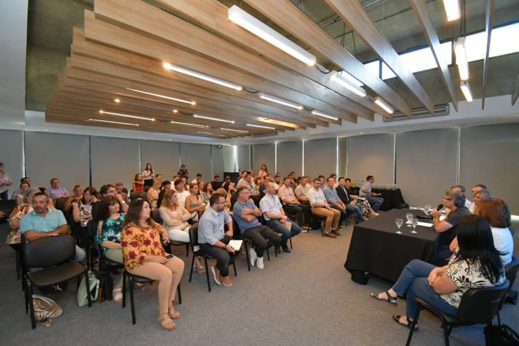 Bernarte encabezó una nueva reunión de la Comunidad Regional