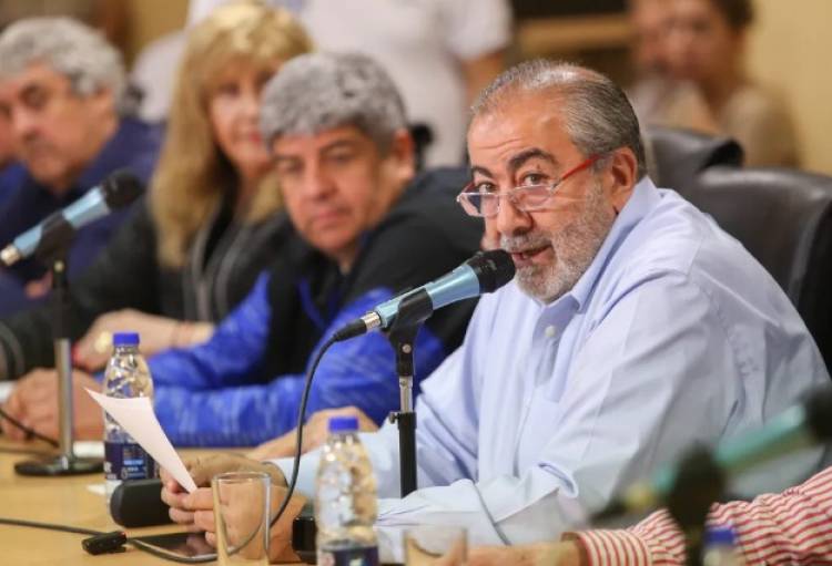 Bajo la consigna "La Patria no se vende", la CGT convocó a la movilización para el 1° de mayo
