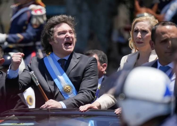 Seis meses de gestión: con crisis en el gabinete, Milei aguarda el primer triunfo legislativo con la Ley Bases