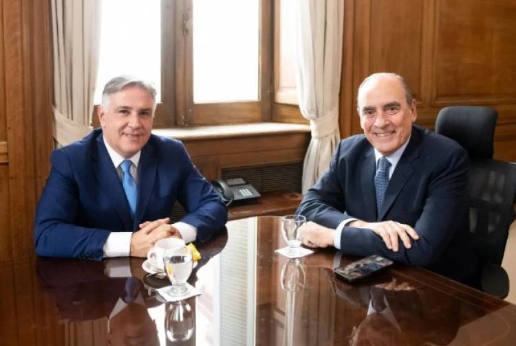 En medio del debate en el Senado, Llaryora se reúne con Francos por la obra pública