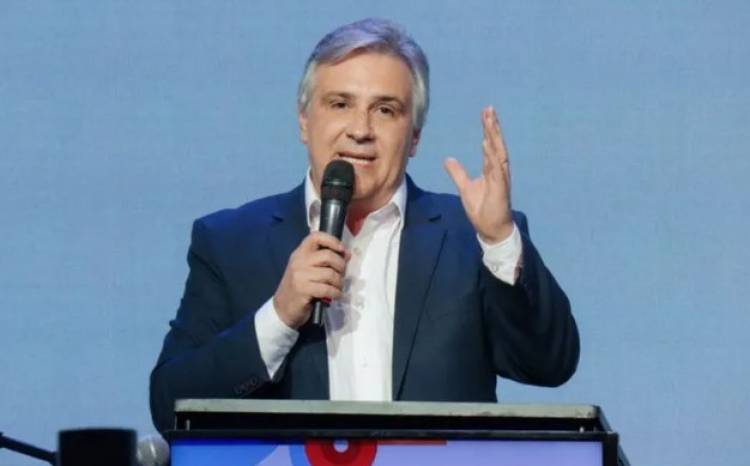 El Gobernador anticipó que la Provincia hará una nueva oferta a docentes para evitar el paro