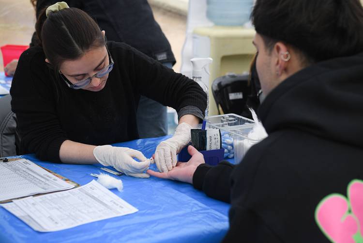 Hepatitis: la importancia de los testeos, el asesoramiento y la vacunación