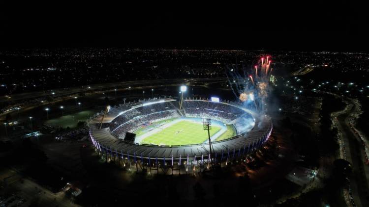 Talleres-River: autoridades de Conmebol recorrieron el estadio Mario Alberto Kempes