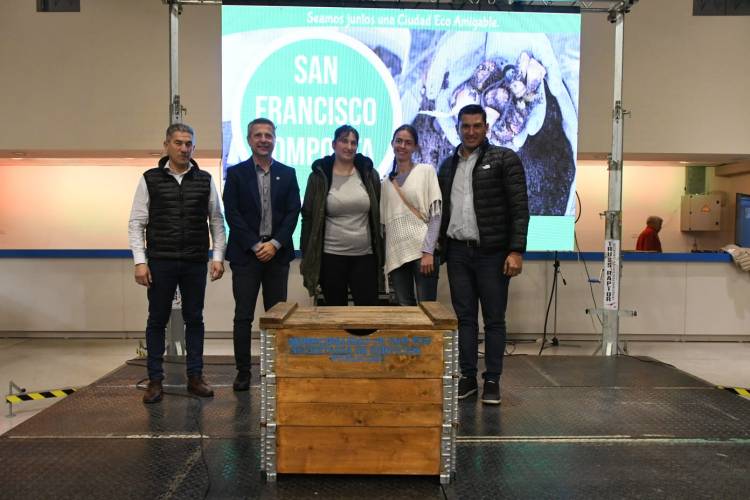 ”San Francisco composta” por el cuidado del medio ambiente