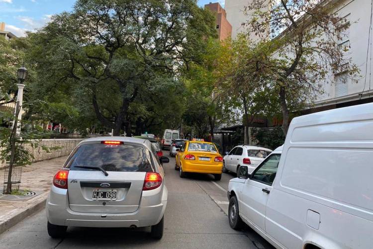 El Registro Automotor extiende los permisos de circulación por el faltante de patentes