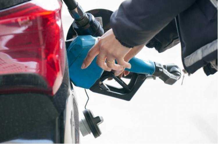 Tras la suba de la nafta y el gasoil, el Gobierno habilitó otro aumento de los biocombustibles