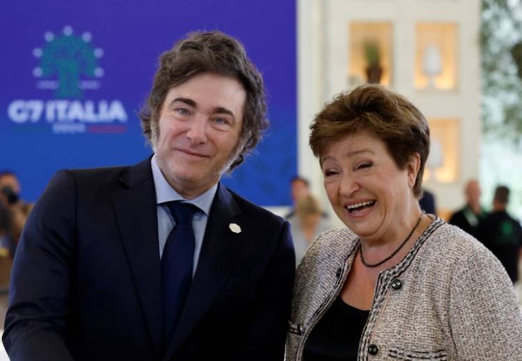 Tras el respaldo del FMI a los candidatos de Milei, la oposición denunció "intromisión electoral"