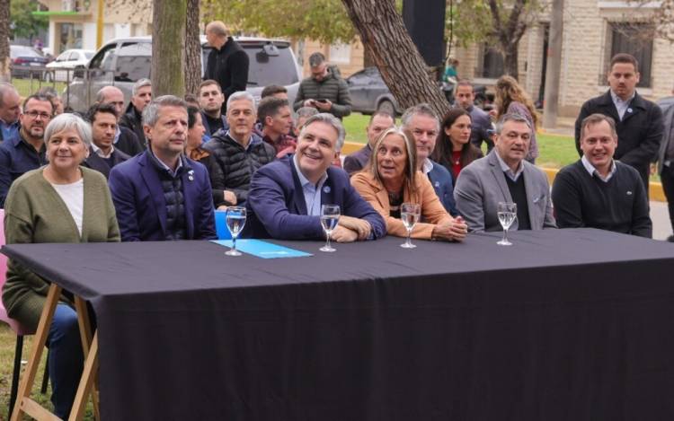 Llaryora inauguró la puesta en valor de la Residencia Infanto Juvenil de Varones