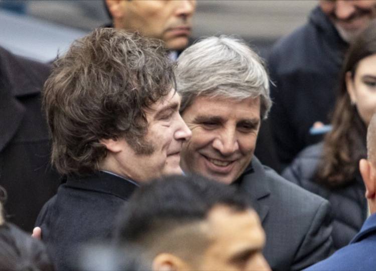 Blanqueo: ARCA exige adhesión de las provincias al "plan Caputo" y amenaza con cortar información fiscal