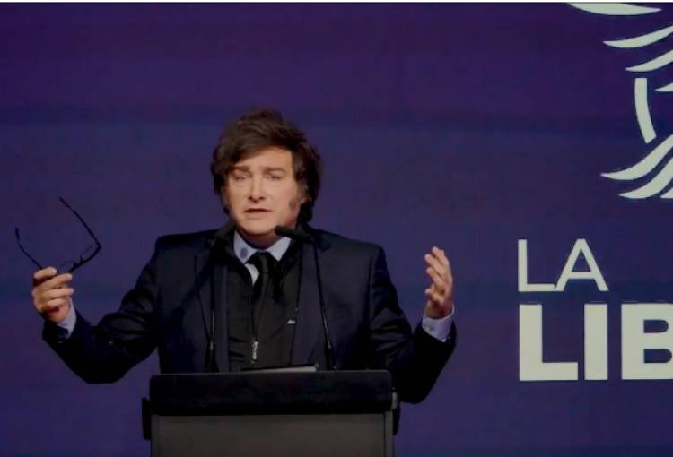 Milei atacó a los gobernadores: "Se comportan como un animal rabioso y acorralado"