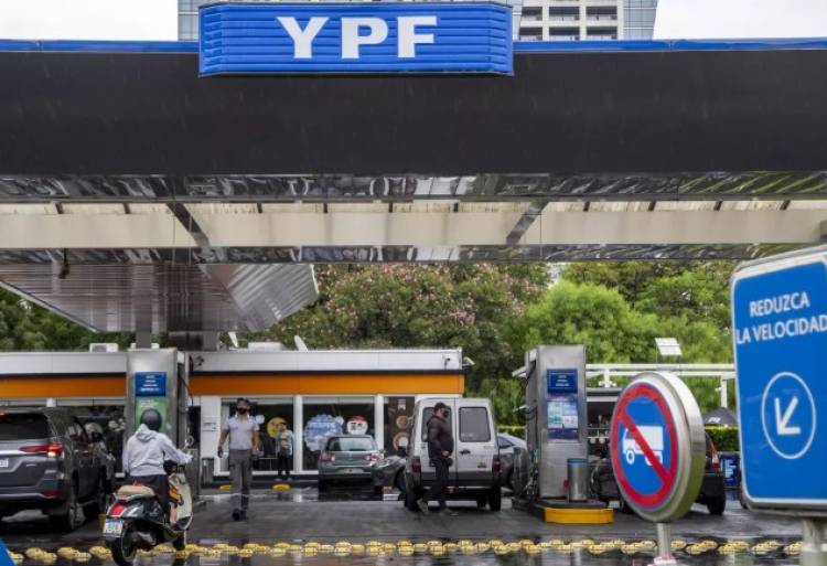 YPF subió 3,5% los precios de sus combustibles y desde este martes aplica precios diferenciados