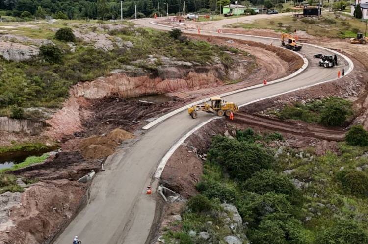 Etapa final de pavimentación en dos tramos de la Ruta Provincial 28