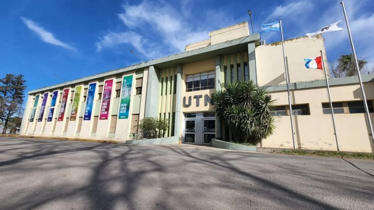 La UTN y la Municipalidad lanzan un nuevo taller de robótica gratuito para estudiantes secundarios