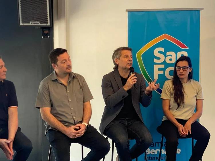 San Francisco presentó “Bus en Línea”: ya se puede seguir en tiempo real los colectivos desde el celular