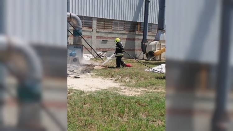 Incendio en planta industrial