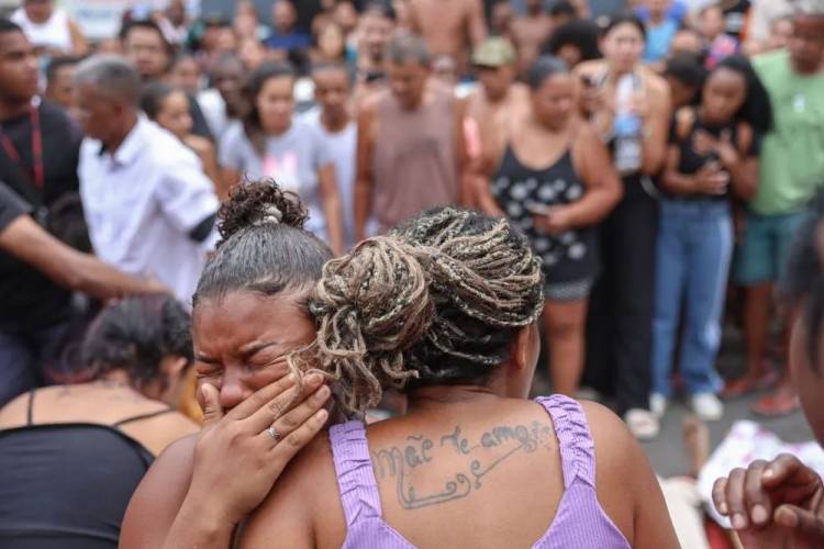 Río de Janeiro: el gobernador Castro habló de “cuatro víctimas, los policías”, cuando los muertos llegan a 136