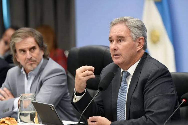 Quirno bajó las expectativas del acuerdo con EE. UU.: "No habrá anuncio hasta que la tinta esté seca"