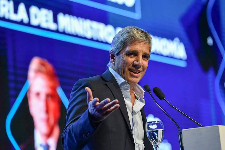 Nueva deuda: Caputo anunció el reingreso al mercado de capitales y Milei lo celebró con euforia