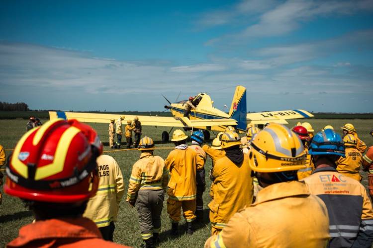 Córdoba se adelanta a la temporada de incendios con capacitación para bomberos en operaciones aéreas