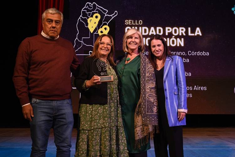 Córdoba fue reconocida por sus políticas educativas territoriales