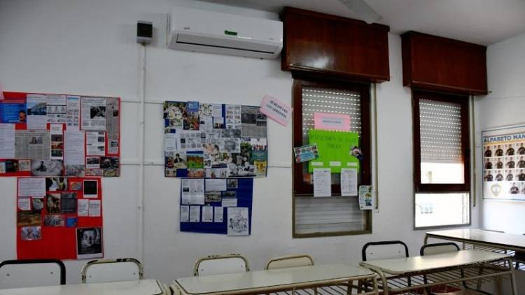 Se incorporaron 19 equipos de climatización en diferentes establecimientos educativos