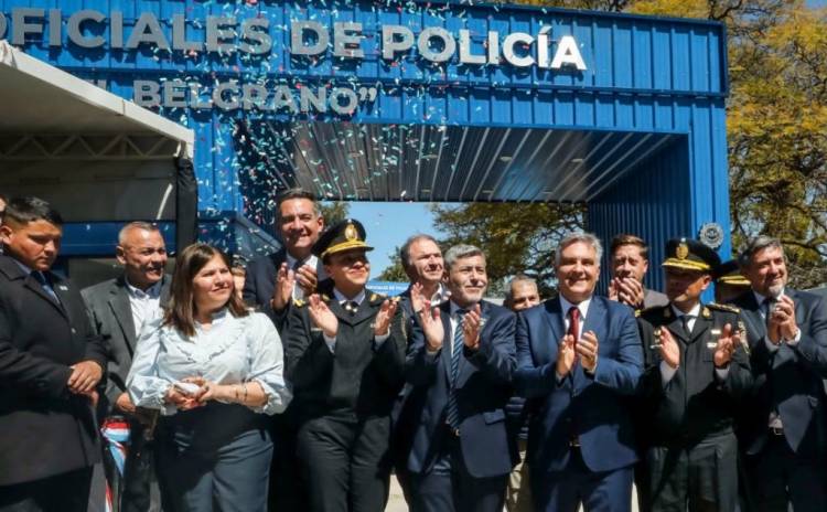 Llaryora inauguró la primera sede propia de la Escuela de Suboficiales de la Policía de Córdoba