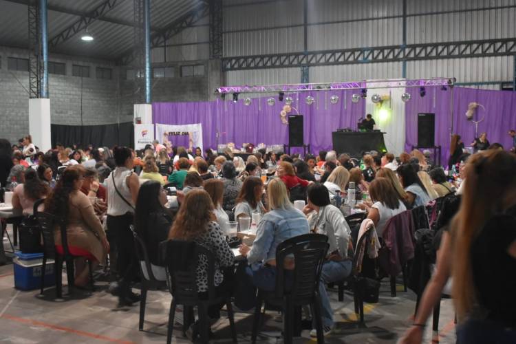 FRONTERA SE PREPARA PARA CELEBRAR EL DÍA DE LA MADRE